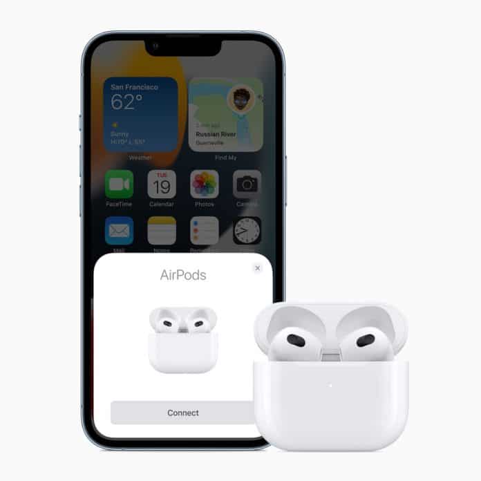 Pairing AirPods 3 with iPhone 13 Pro