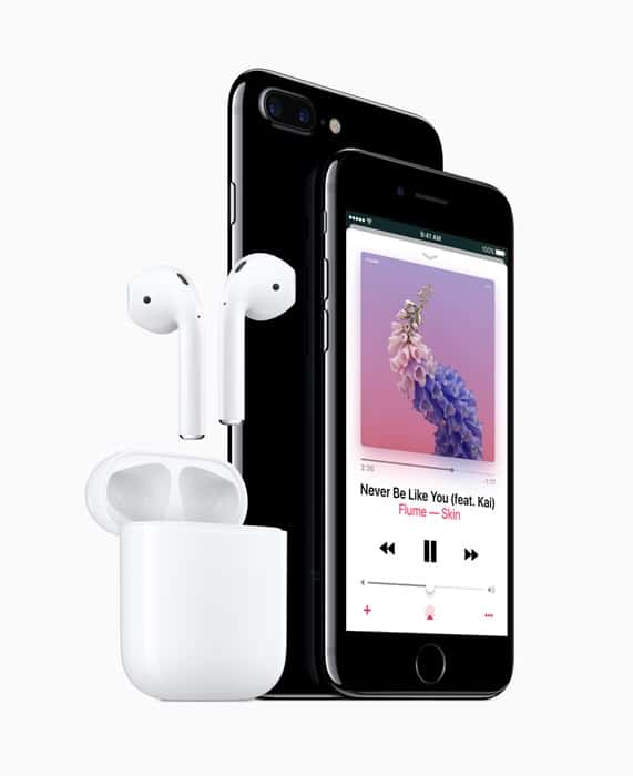 iPhone 7 introduced with AirPods